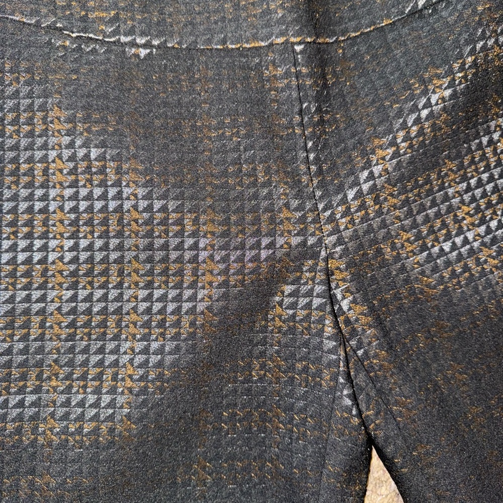 NIC+ZOE Geometric Shimmer Patterned Pants in Metallic - RARE